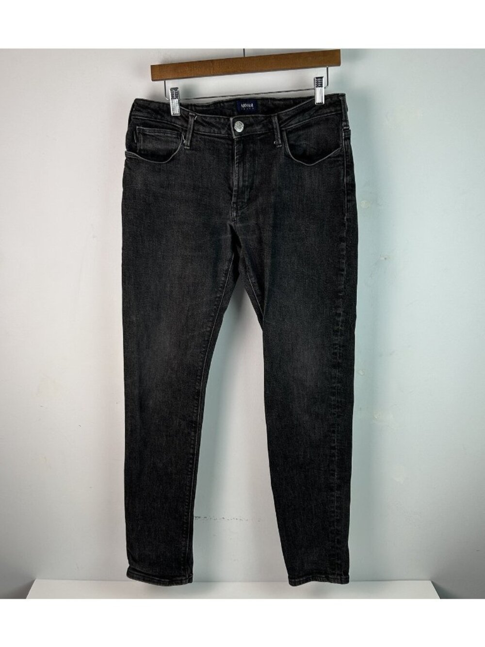 EMPORIO ARMANI SLIM-FIT BLACK JEANS  7V6J06 SIZE 33 - Hole *Read